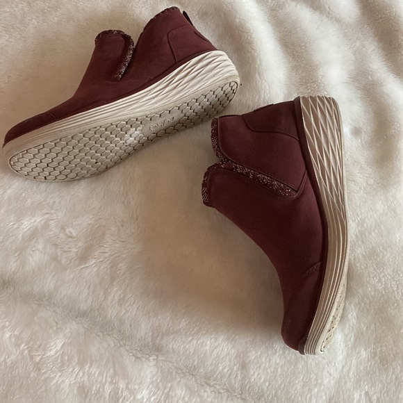 EUC RYKA Wine/ Burgundy Slip-On Comfort Booties Sneakers Size 7.5 W - Picture 6 of 15
